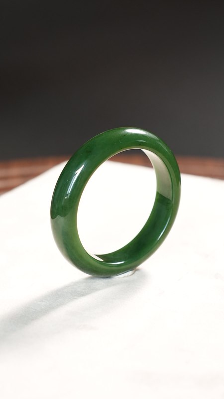 [Bilam Wide Bracelet] Hetian Jade Green Jade Russian Seven-Tire Bracelet in Bright Green (Width 15mm, Thickness 10mm) Shipped in Various Styles