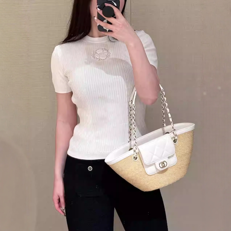 Xiaoxiangfeng G-Dragon Style Straw Tote Bag 2026 New Model Quilted Chain High-End Large-Capacity Beach Bag