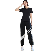 Condition physique Suit Womens Summer New Body Display Slim Short Sleeves Special Badminton Training Speed Dry Jersey Tennis Sportswear