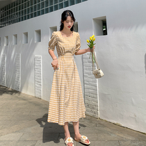 Plaid dress womens summer new square collar bubble sleeves small fresh long-sleeved autumn temperament waist thin mid-length dress