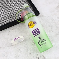 № 23 Джеймс Градиент Зеленый 600 мл+Спортивный браслет Джеймса Ночной свет