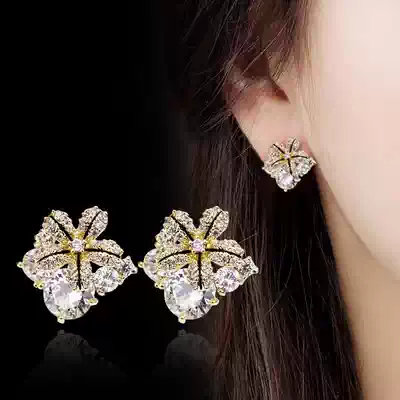 Flower earrings special design sense niche sterling silver 2021 New Tide zircon earrings advanced temperament