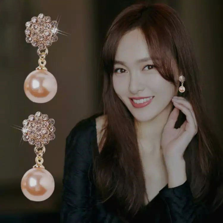 Korean pearl earring sterling silver 2022 new temperament retro haute couture light luxury spring/summer star same earrings