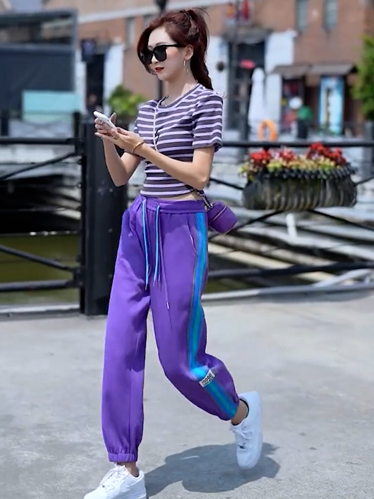 条纹T恤什么穿出简单又高级的感觉？