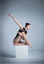 Exhibition hall display stand Childrens photography womens clothing store model decoration rectangular white square booth special exhibition use