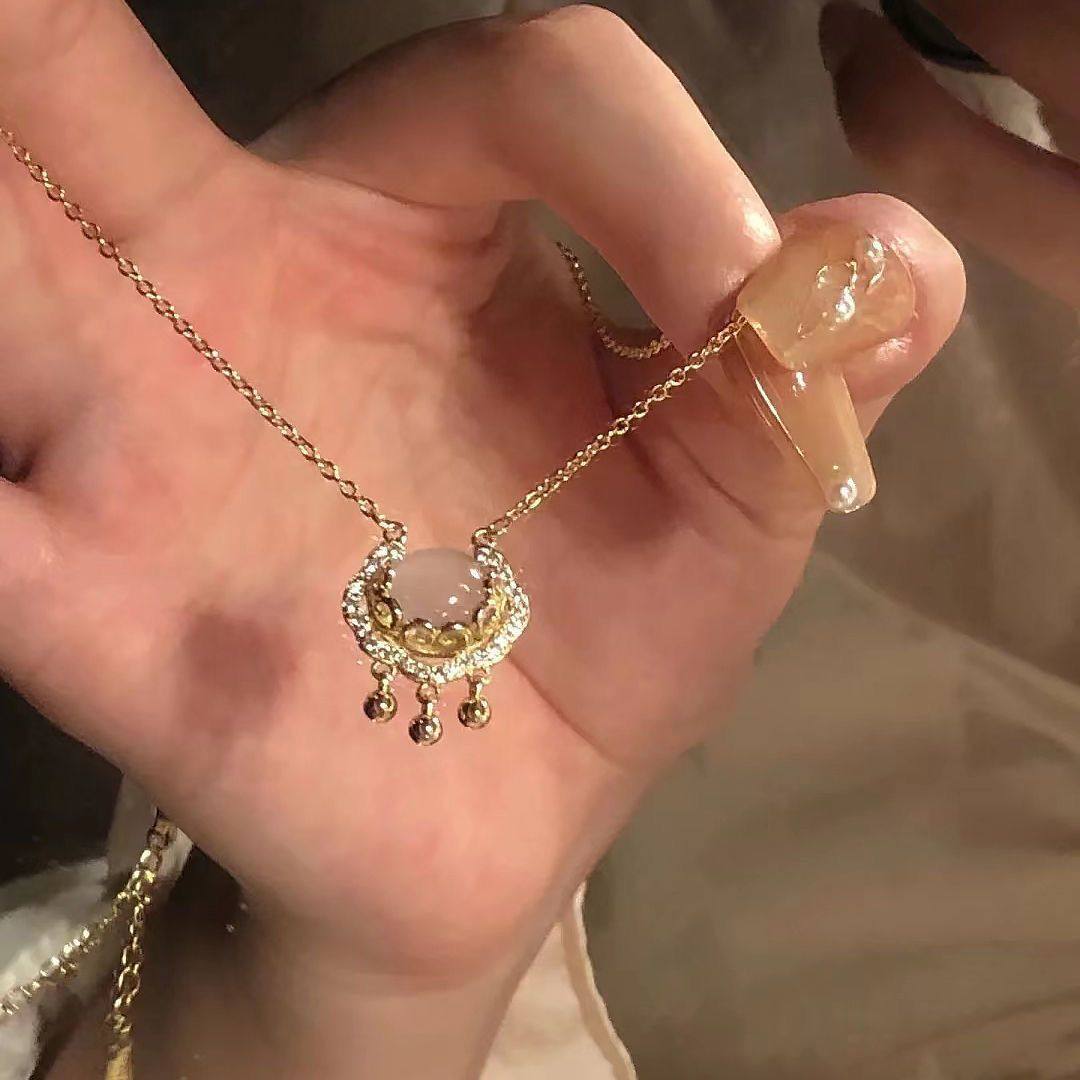 New Chinese-Style Cloud Lock Necklace, Safe and Auspicious, High-End Light Luxury, Niche Chinese Design, Women's Clavicle Chain