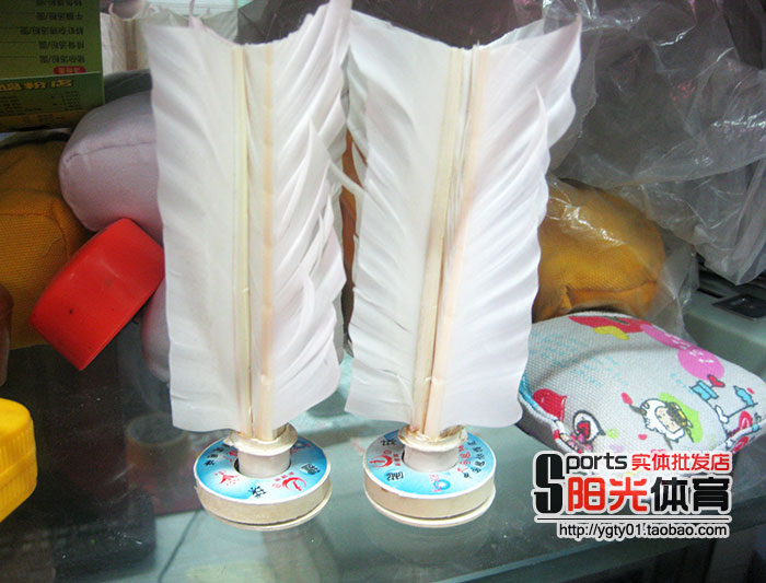 Đá cầu lông vũ thương hiệu Taicang xj306 người lớn trẻ em túi lông vũ trò chơi đá cầu chuyên dụng thể dục - Các môn thể thao cầu lông / Diabolo / dân gian