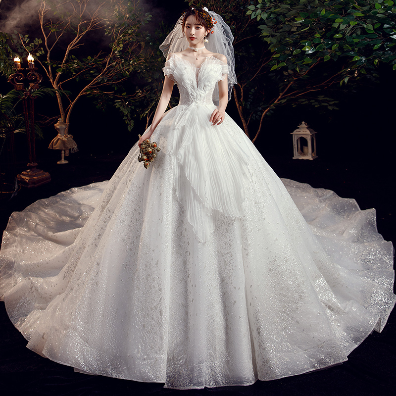 One word shoulder main wedding dress 2022 new summer bridal V-neck small starry sky light French big tail girl