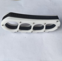 Outdoor self-defense black lightweight non-metallic pea pod knuckle buckle portable portable boxing gloves fighting weapons EDC benefits