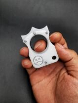 Tactical doomsday carbon plastic finger tiger EDC glove single finger outdoor broken window self-defense self-defense fight portable weapon new