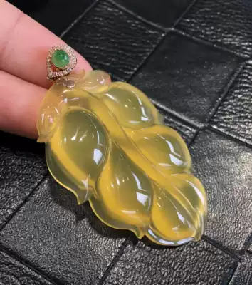 Burmese Topaz inlaid with gold belt head large leaves have Cheng (leaf) pendant