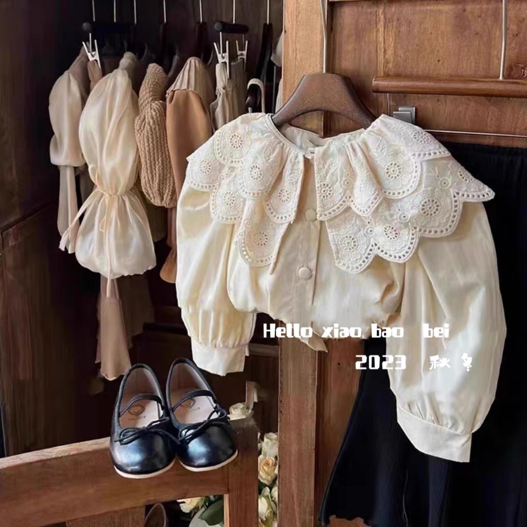 韓国子供服、女の子長袖シャツ、春秋の新作、小中サイズの子供向けのトレンドカジュアルフリルトップス