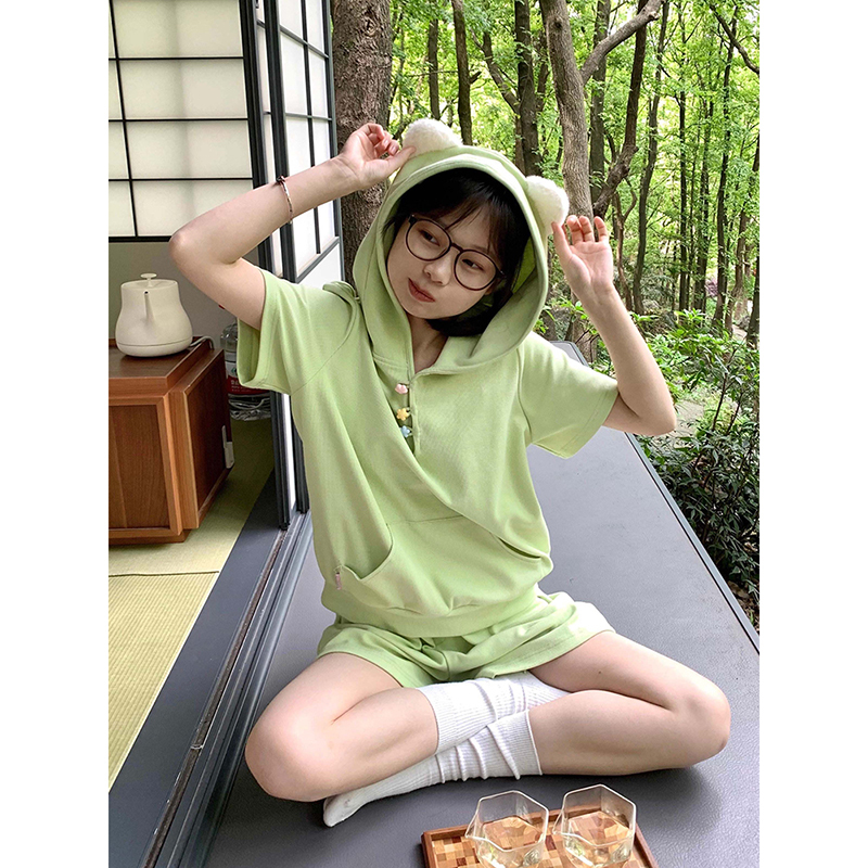 Japanese-Style Design Cat Hooded Short-Sleeve T-Shirt for Women, Summer Loose Green Set with Plush Ears, Girl's Shorts Japanese-Style Design Cat Hooded Short-Sleeve T-Shirt for Women, Summer Loose Green Set with Plush Ears, Girl's Shorts