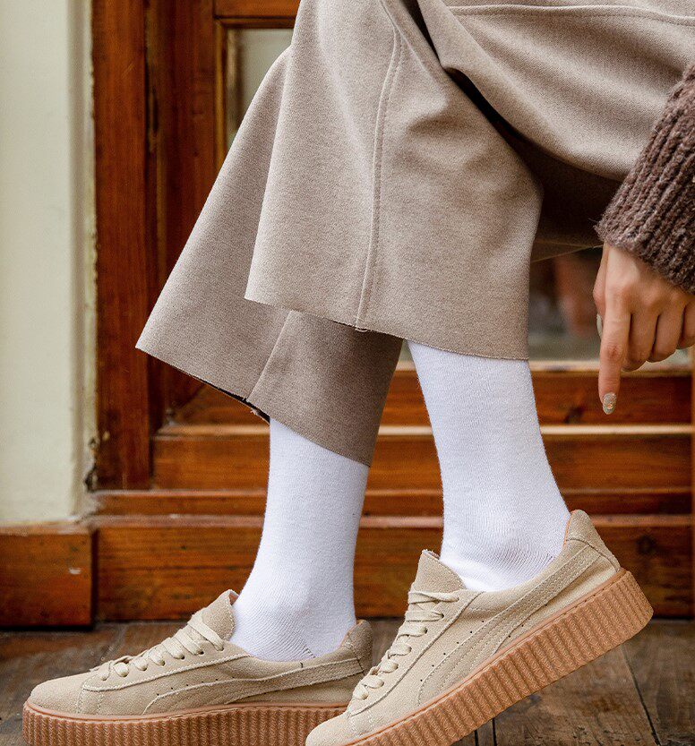 Шнурки 袜子女舒适长袜女ins潮中筒黑色长筒纯色高筒加厚保暖加绒小腿袜