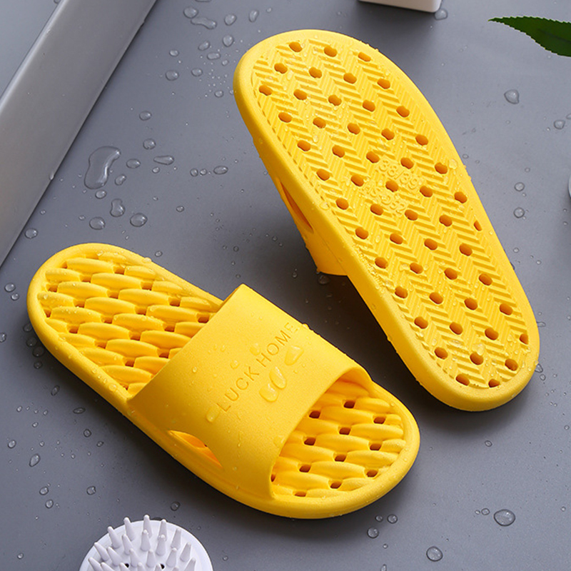 Hollow breathable slippers bath water leakage non-slip bathroom home men and women couples plastic soft bottom summer sandals and slippers