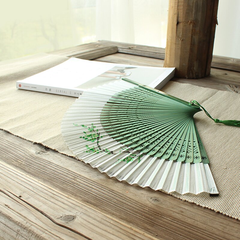 Qing 22 plum hand-painted Japanese style and wind women's fan Chinese style folding fan bamboo handle fan gift fan silk fan