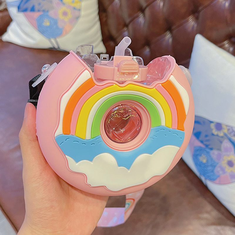 Children's water cup girls summer donut kettle baby straw cup out to carry drinking cup carry water bottle