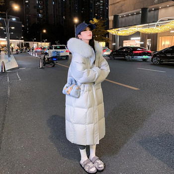 Shuiyunpian down jacket for women long over the knee Shuiyunpian down jacket for women long over the knee