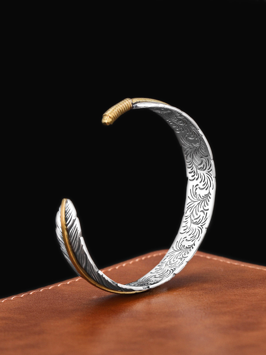 S  TREND PERSONALITY INDIAN STYLE FEATHER BRACELET FOR MEN AND WOMEN COUPLES VERSATILE ARABESQUE PATTERN OPEN BRACELET