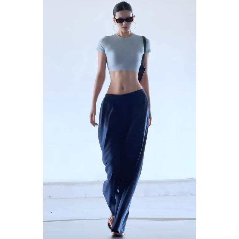 American-Style Sports Simple Round-Neck Short-Sleeve T-Shirt for Women, Super Stylish and Slimming, Summer Fitted Crop Top with Exposed Shoulders American-Style Sports Simple Round-Neck Short-Sleeve T-Shirt for Women, Super Stylish and Slimming, Summer Fitted Crop Top with Exposed Shoulders