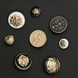 Металлические аксессуары, ретро форма, серебряный костюм