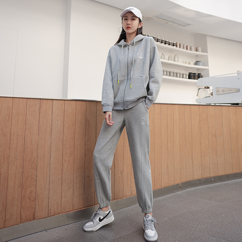 Sportswear suit Women in spring and autumn Leisure 2022 autumn and winter new Chaowei students running and dancing two sets