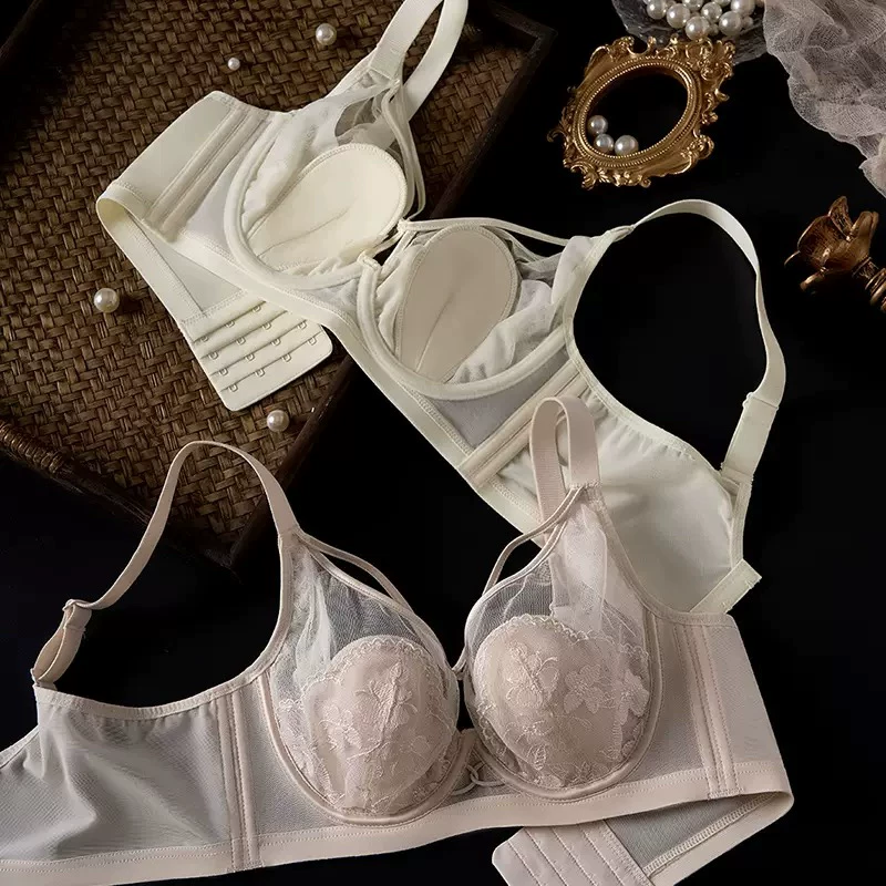 卓衣兰 Lace supporting ultra thin underwear with steel rings, bra
