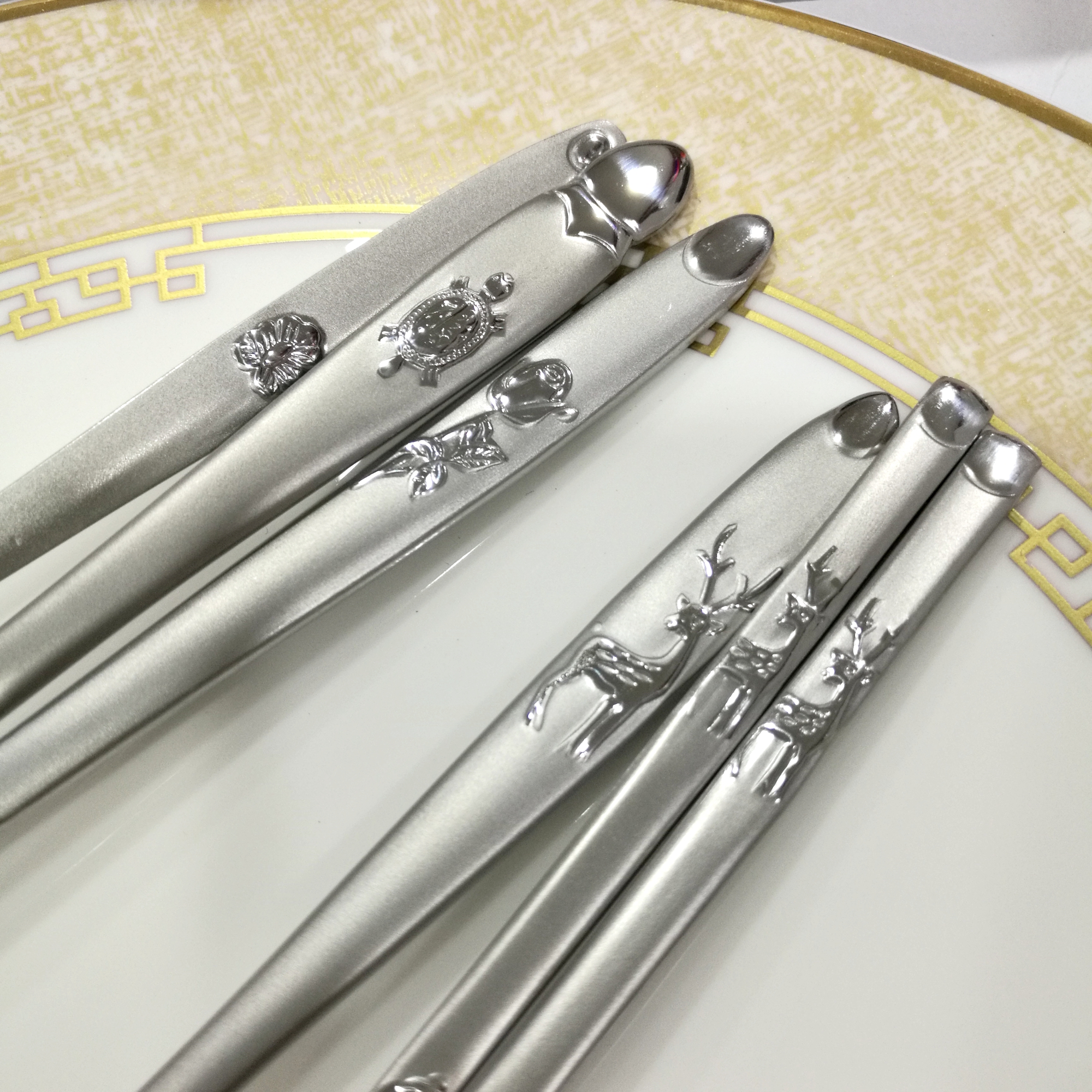 Korean solid spoon chopsticks flat original imported stag turtle rose stainless steel metal Korean traditional tableware