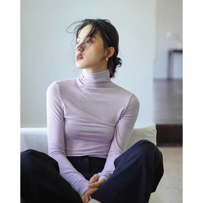 French-Style Gentle Purple High-Neck Knit Base Shirt for Women, Autumn and Winter Stylish Slim-Fit Sweater for Layering French-Style Gentle Purple High-Neck Knit Base Shirt for Women, Autumn and Winter Stylish Slim-Fit Sweater for Layering