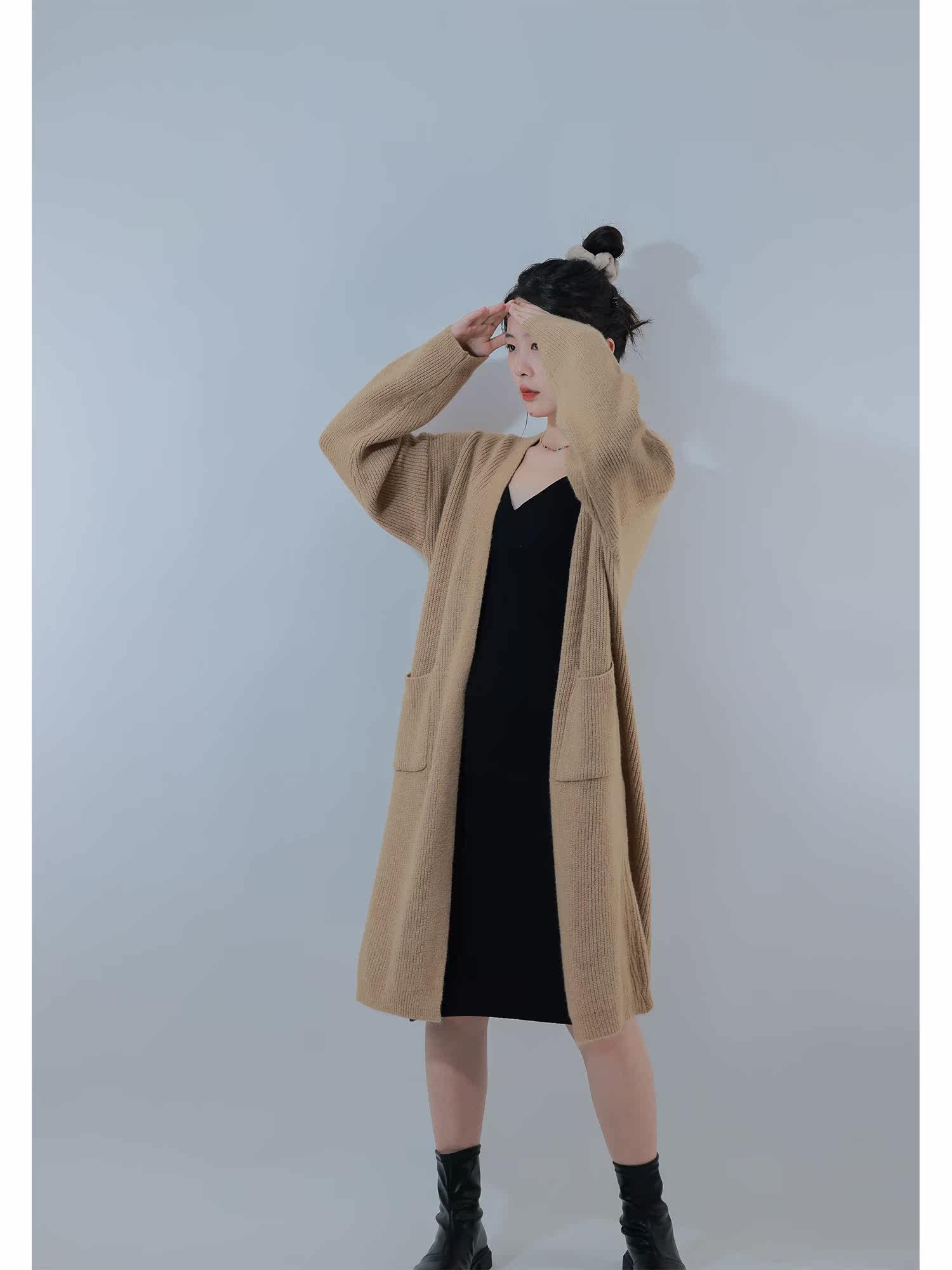 Sister Hu's solid color mid-length sweater coat women's autumn and winter new lazy style retro outer wear over the knee knitted cardigan