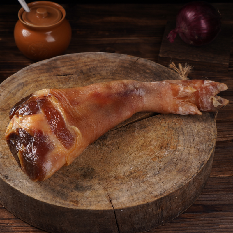 Hubei Bacon Pork Feet Air-Dried Baked Pig Trotters Smoked Bacon Hoof Soil Pork Bacon Goods Commercial Whole New Year's Goods