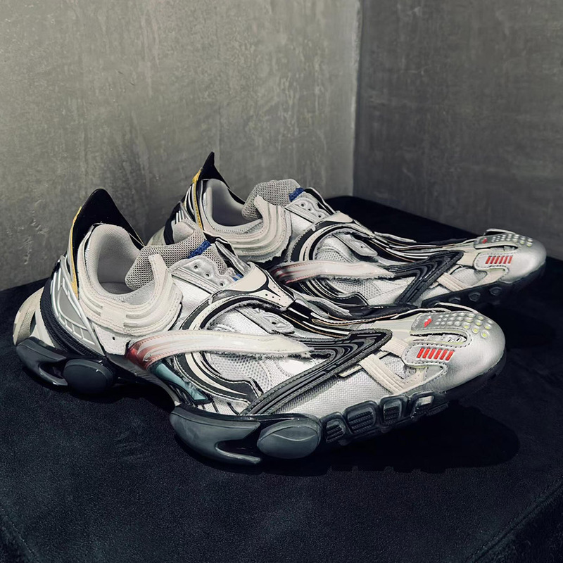 Paris Crocodile Head Casual Dad Shoes, Unisex, Fashionable and Trendy, Runway Style, Thick-Soled Height-Increasing Casual Sneakers