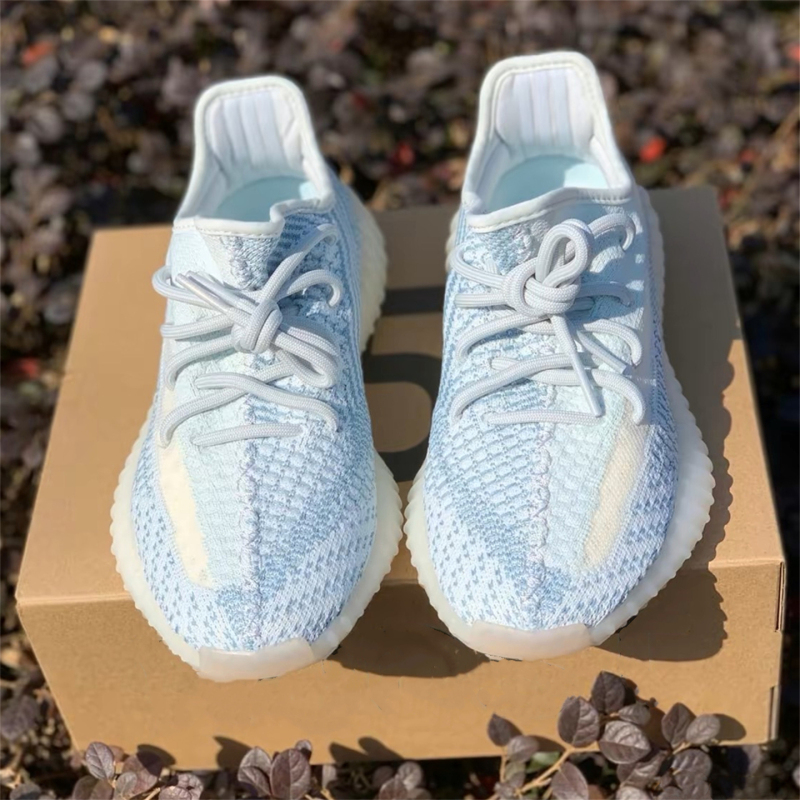 Coconut Shoes Men's 350 New Ice Blue Starry Sky Putian Official Website Genuine Yezzy Sport Men's and Women's Sports Running Shoes Coconut Shoes Men's 350 New Ice Blue Starry Sky Putian Official Website Genuine Yezzy Sport Men's and Women's Sports Running Shoes