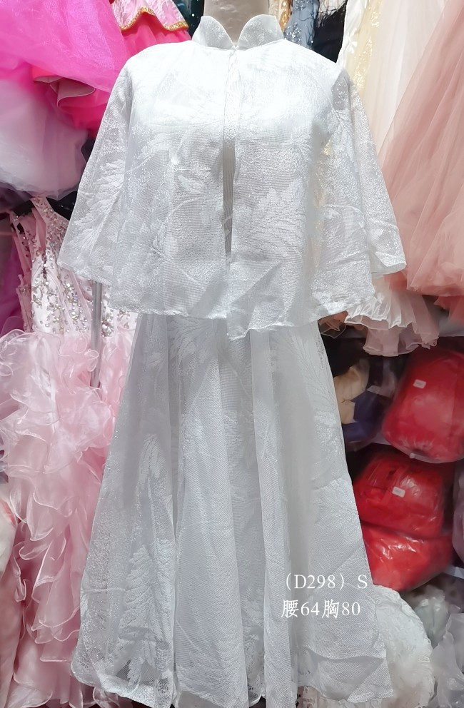  S+D298 waist 64 breasts 80 rent   + $3.14 
