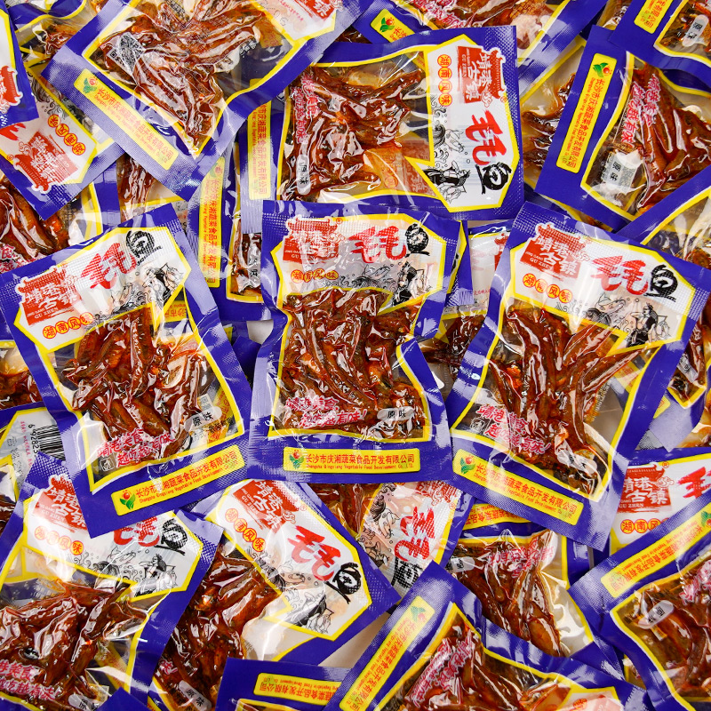 Jingang ancient town of Mao Mao fish fragrant spicy little fish stuffed with small fish dry Hunan special products for casual snacks and spicy snacks-Taobao