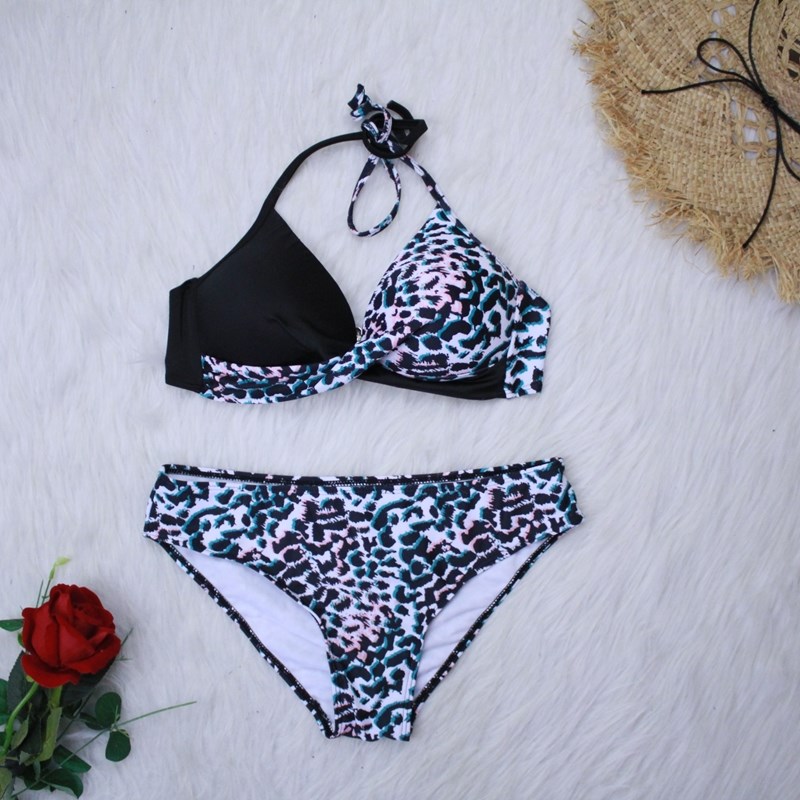 Bikini Châu Âu và Hoa Kỳ 2020 mới xẻ tà gợi cảm phù hợp màu in kích thước ngực tập hợp phụ nữ áo tắm suối nước nóng - Bikinis