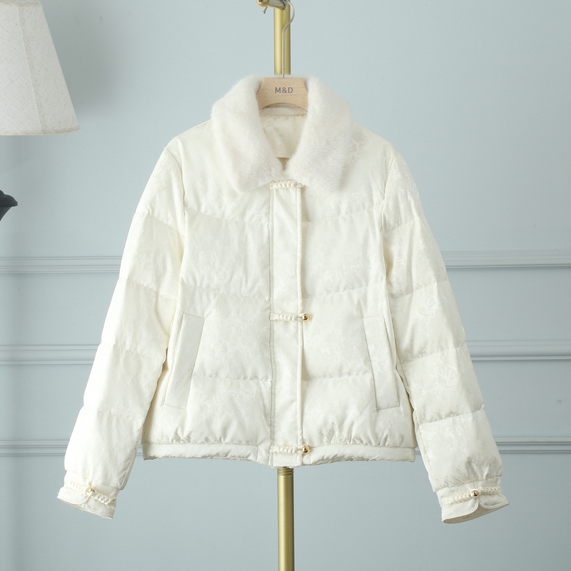 New Chinese-Style Jacquard down Jacket for Women, 2026 Winter New Model, White Turn-Down Collar, Spliced Lamb Wool, Thickened Coat