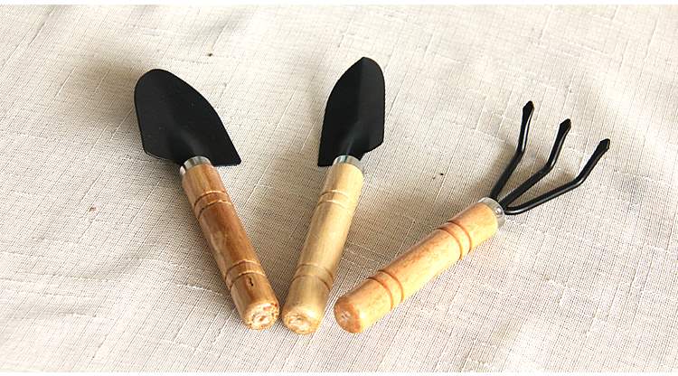 Cung cấp hoa công cụ làm vườn cày đất lớn trồng bộ đồ ba mảnh phù hợp với đất xẻng cào thuổng cuốc hoa thiết bị - Nguồn cung cấp vườn