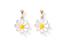 Wanning small daisy earrings women S925 silver needle temperament small earrings trendy earrings sweet fresh flower earrings