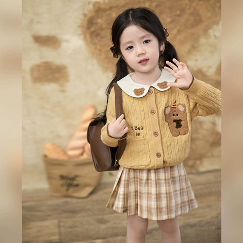 Чен Дажу Сяо Окейд, детский колледж Ветром, женская осенняя мода 2024 Новая детская западная куртка