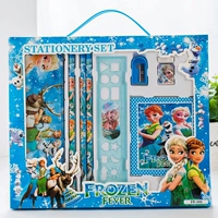 8 кусочков льда и снега