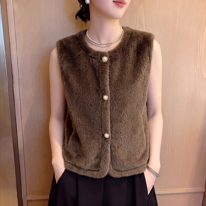 Forest Style Fur Vest Jacket for Women, Autumn Season, Plus Size, for Curvy Women, Faux Fur Integrated, Fleece-Lined, Warm, Sleeveless Vest Top