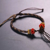 Коричневый