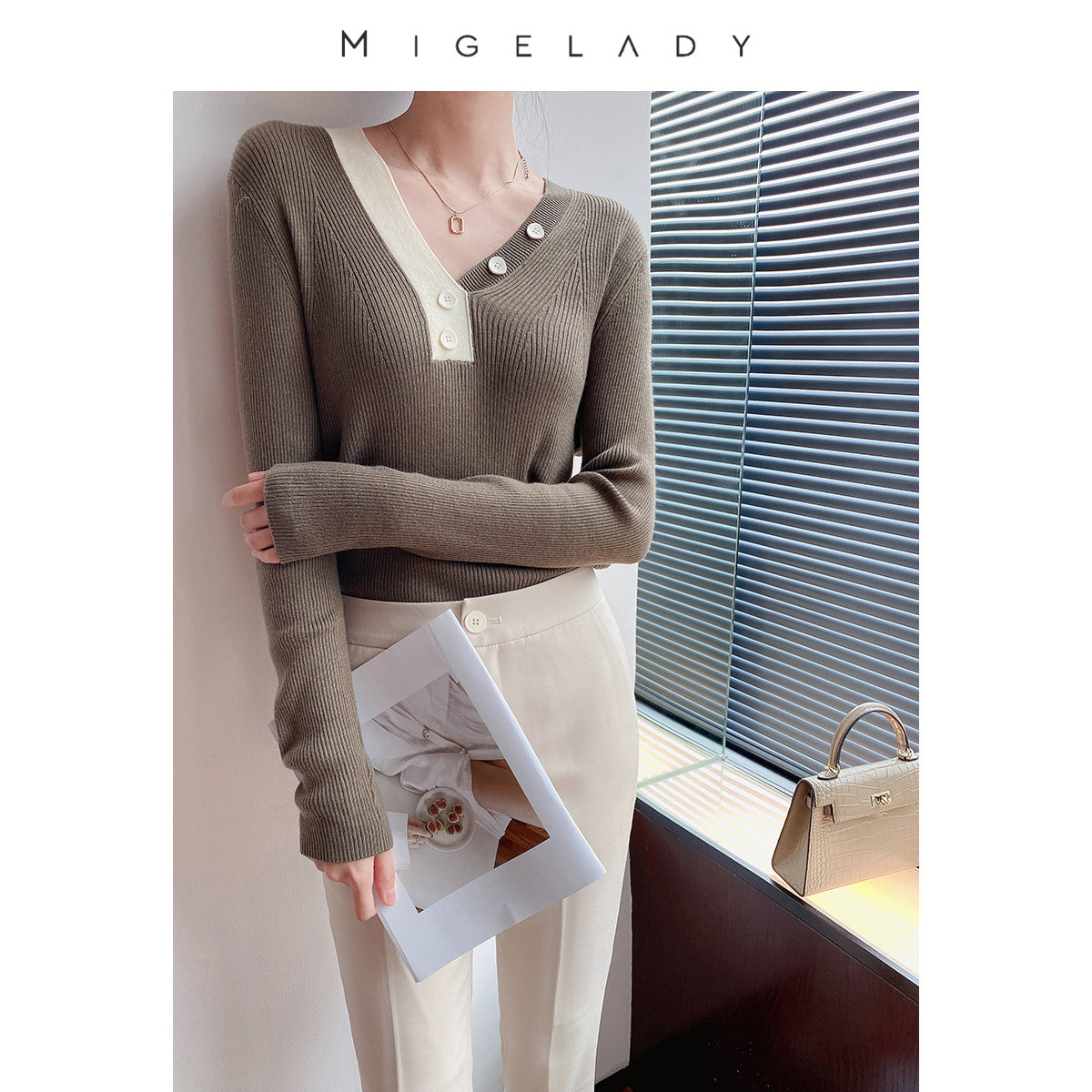 Advanced senses green sweater temperament V collar Coloured long sleeves knit blouse Don't make a design sense Korean teas gentle autumn and winter