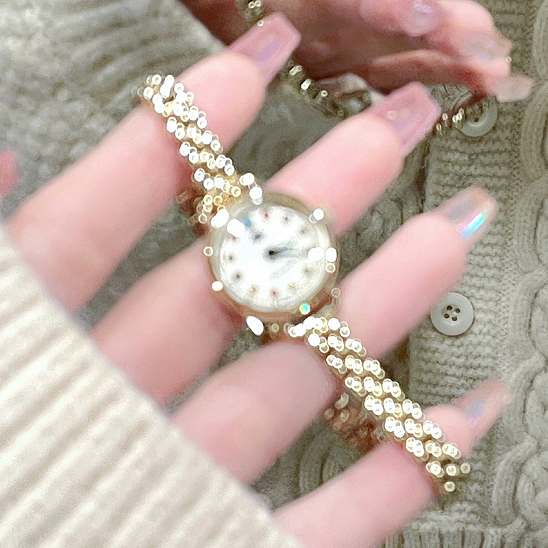 Dopamine Small Gold Watch for Women, 2026 New Model, Light Luxury Niche Women's Watch, Simple and Elegant, Compact and Exquisite