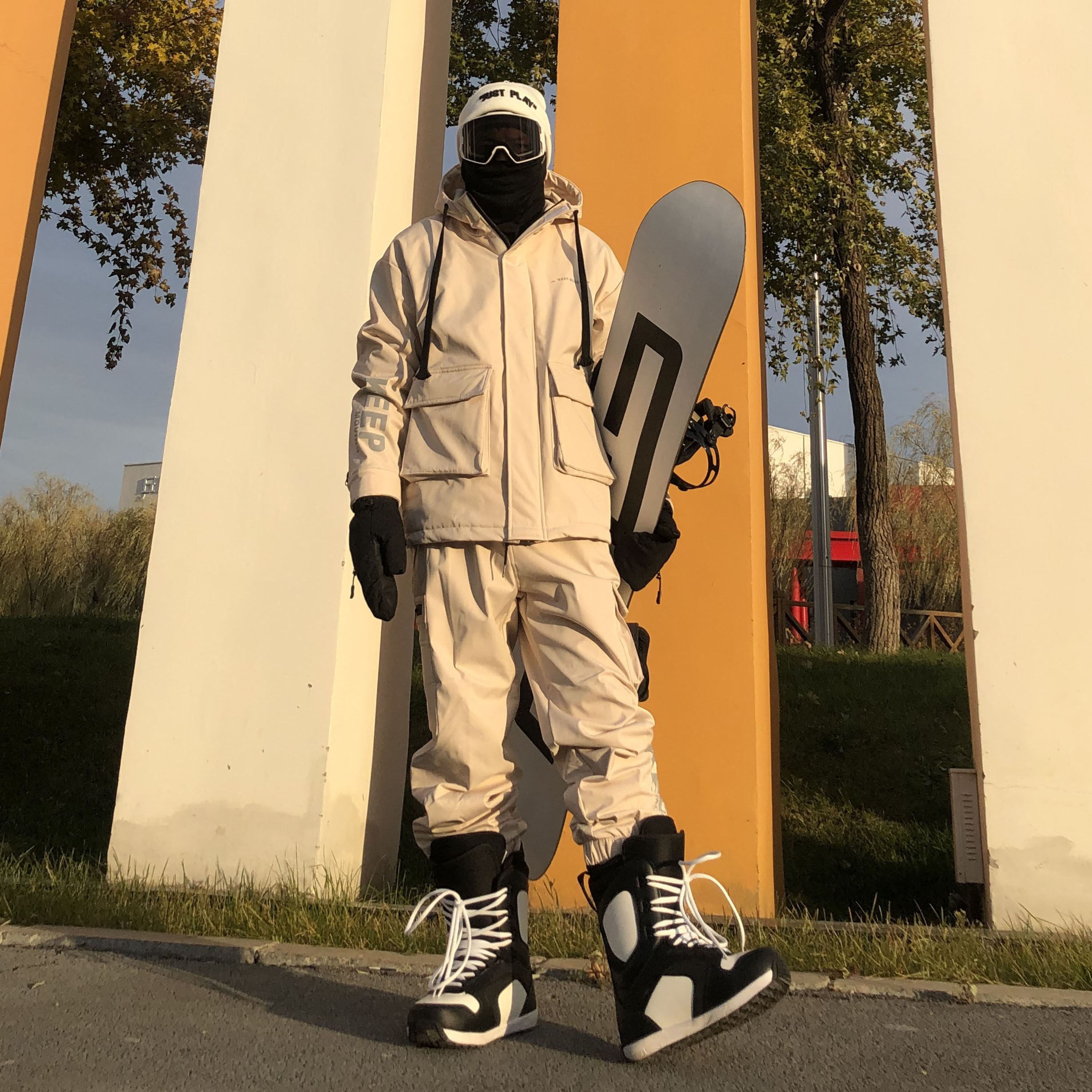 KeepMoney new colorful ski suit for men and women with veneer windproof waterproof warm ski coat