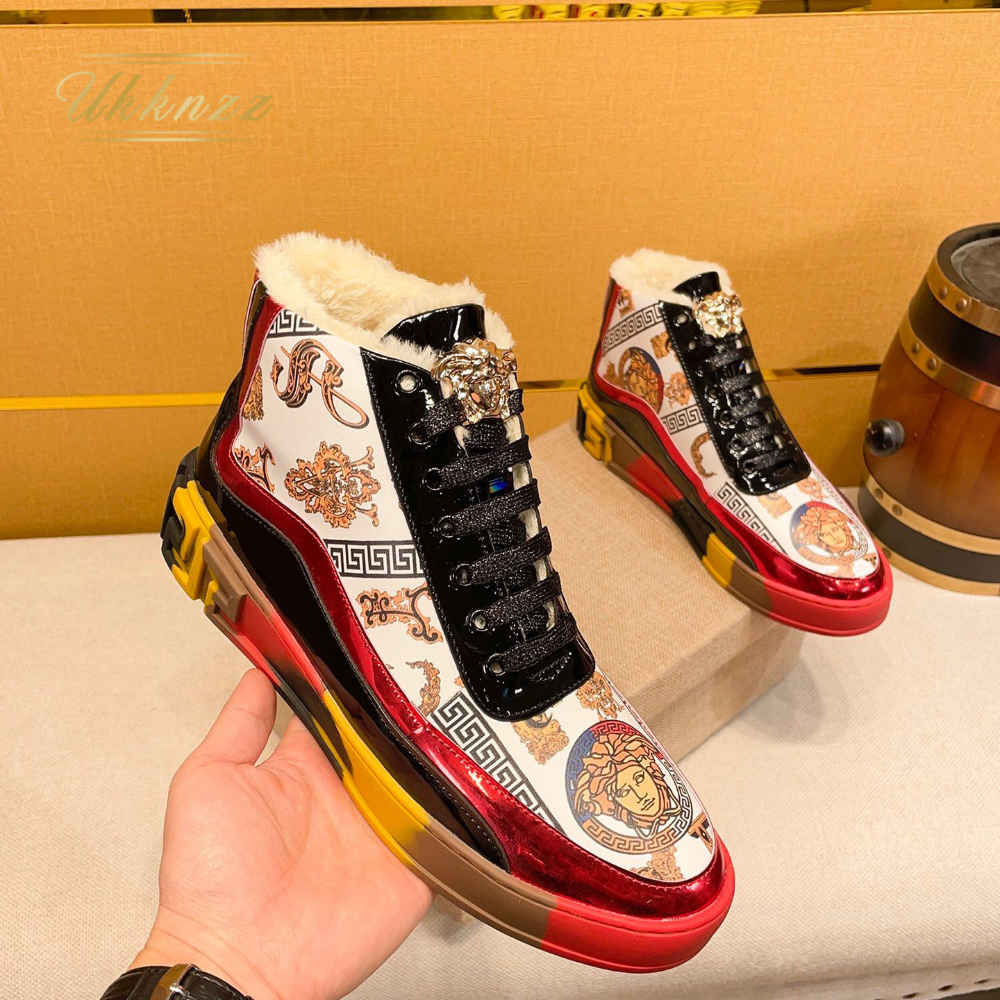 High-top men's shoes European station autumn and winter wool warm luxury big-name casual shoes thick-soled non-slip trend Korean shoes