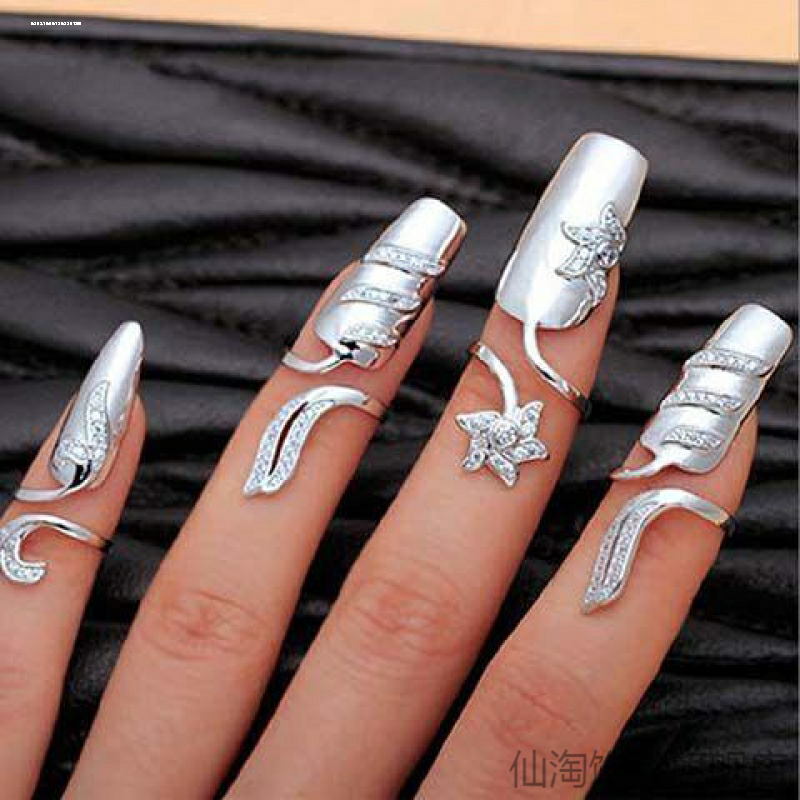 Fashion Hot-Selling Ring Ring Retro Punk Anime Personalized Armor Pointed Claw Finger Set Joint Nail Protector Fashion Hot-Selling Ring Ring Retro Punk Anime Personalized Armor Pointed Claw Finger Set Joint Nail Protector