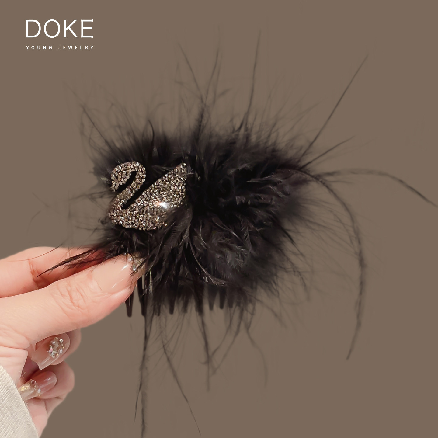 Rhinestone swan-themed feather hairbrush, new high-end women's hair styling tool, stylish bangs comb.