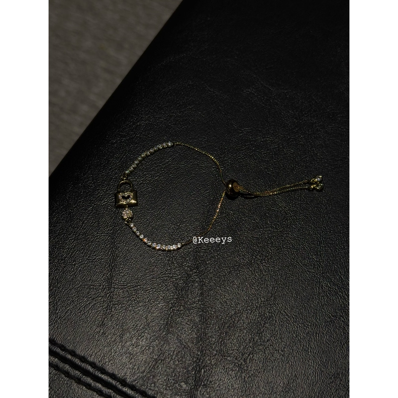 Keeeys｜Heart-Shaped Small Lock American-Style Sweet Heart Diamond Lock Full Diamond-Encrusted Bracelet, Push-Pull Adjustable